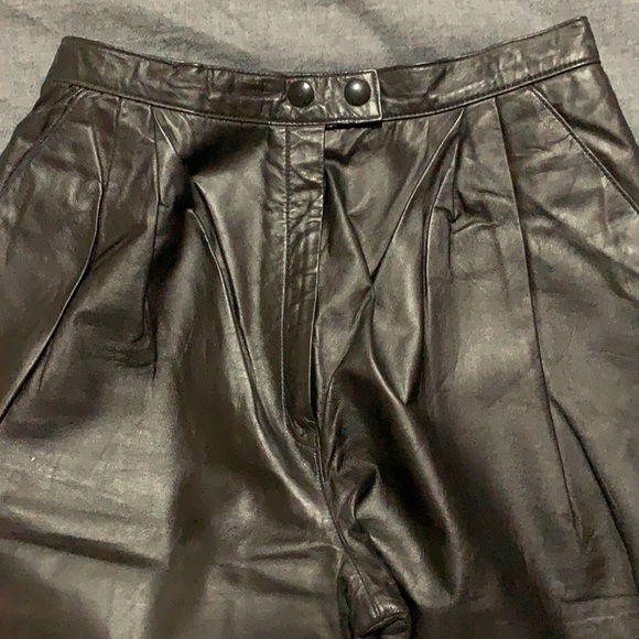 Vintage women's genuine leather pants - Picture 3 of 4